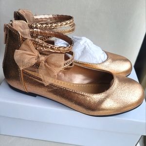 Rose gold girls dress shoes brand new Size 3 flats